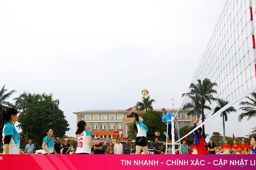 12 đội tham gia Giải Bóng chuyền nữ thị xã Kỳ Anh