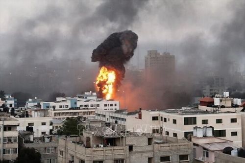 Mỹ không kích nhiều nơi ẩn náu của IS tại Syria