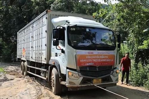 Cầu vận chuyển miễn phí: Hành trình hỗ trợ đồng bào vùng lũ