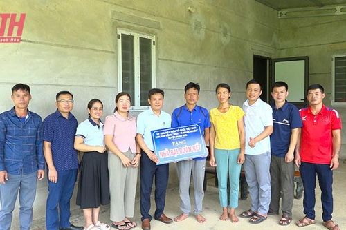 Quan Sơn quan tâm xây dựng nhà ở cho hộ nghèo, gia đình chính sách