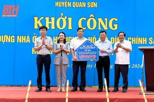 Phó Chủ tịch Thường trực UBND tỉnh Nguyễn Văn Thi dự Lễ khởi công xây dựng nhà ở cho hộ nghèo, gia đình chính sách tại Quan Sơn