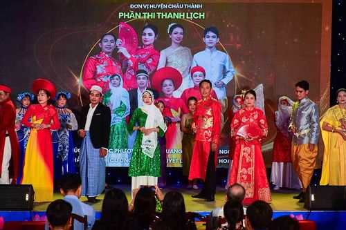 Hấp dẫn Liên hoan cán bộ thư viện thanh lịch năm 2024