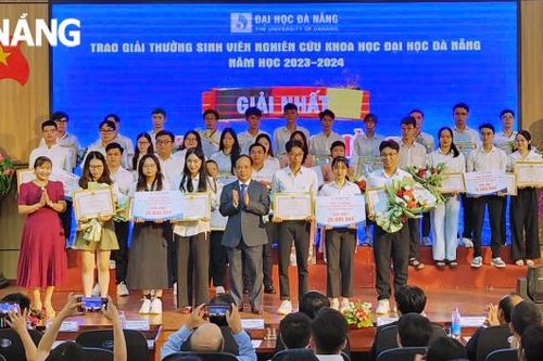 Khai mạc Festival sáng tạo trẻ sinh viên Đà Nẵng năm 2024