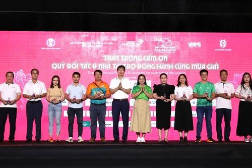 Khai mạc Giải Marathon Đất Sen hồng - Đồng Tháp năm 2024 Cúp Masterise Homes