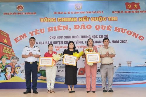 Chung kết cuộc thi 'Em yêu biển, đảo quê hương' tại huyện Khánh Vĩnh