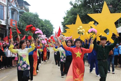 Hấp dẫn lễ hội đường phố tại 'Sắc vàng hương cốm' Dương Quỳ