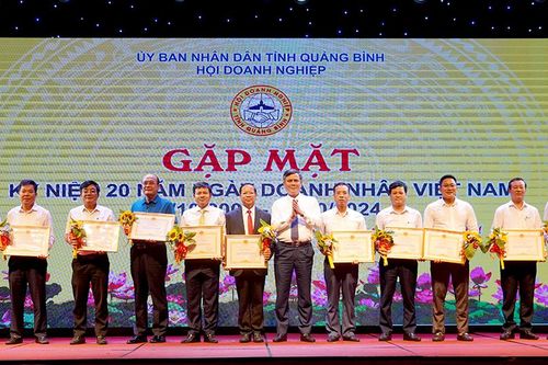 Quảng Bình: Gặp mặt doanh nghiệp, doanh nhân nhân ngày Doanh nhân Việt Nam
