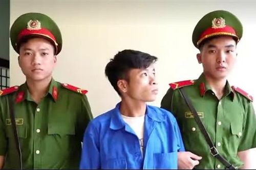 Khởi tố tạm giam đối tượng ném bom xăng trước 3 cơ sở giao dịch ngân hàng