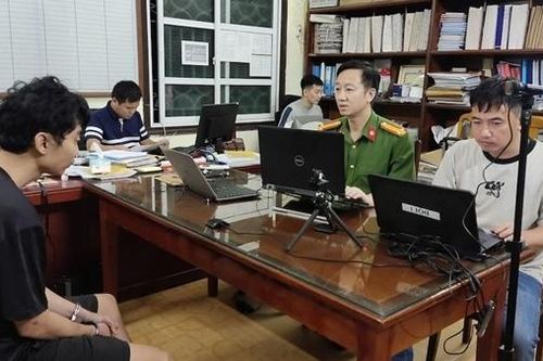 Bắt đối tượng giết cha sau 11 giờ gây án