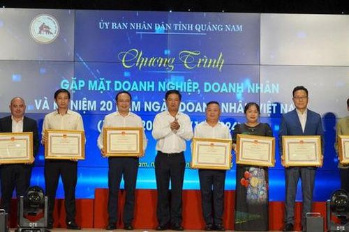 Quảng Nam: Vinh danh 61 doanh nghiệp, doanh nhân tiêu biểu
