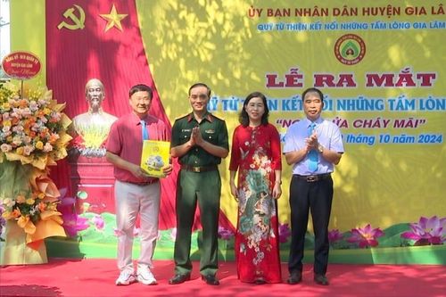 Ra mắt 'Quỹ từ thiện kết nối những tấm lòng Gia Lâm'