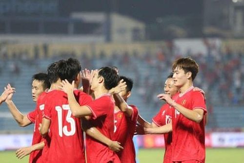 Quế Ngọc Hải đá hỏng phạt đền, đội tuyển Việt Nam bị Ấn Độ cầm hòa đáng tiếc