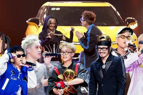 Rap Việt 2024 tập 4: 'Cuộc chiến Nón Vàng' gay cấn, HLV BigDaddy thắng lớn