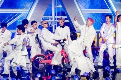 Cơn sốt nghệ sĩ nam từ gameshow âm nhạc, đòn bẩy mới cho ngành quảng cáo?