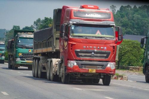 Thanh Hóa: Xe quá khổ, quá tải 'lộng hành' trên QL1A