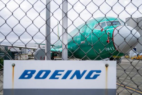 Boeing sắp cắt giảm 17.000 lao động, kể cả giám đốc điều hành