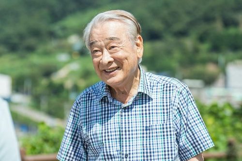 Sức khỏe của 'ông nội quốc dân' Lee Soon Jae chuyển biến xấu