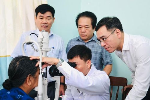 Lan tỏa ý nghĩa chương trình 'Khám bệnh vì một Việt Nam khỏe mạnh hơn'
