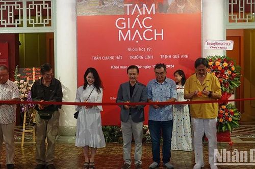 Nhóm Tam giác mạch tổ chức triển lãm tại Thành phố Hồ Chí Minh