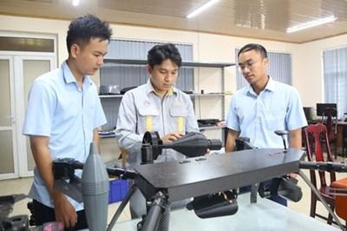 Thủ lĩnh sáng tạo ở Nhà máy Z113