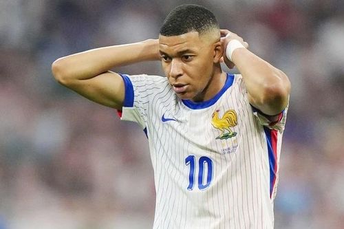 Đồng đội tuyển Pháp bảo vệ Mbappe giữa thông tin đi hộp đêm