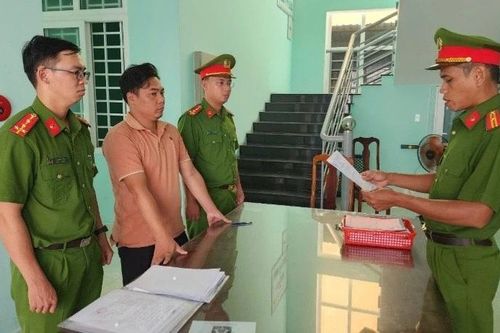 Bắt tạm giam người đàn ông lừa đảo chiếm đoạt 5 tỷ đồng