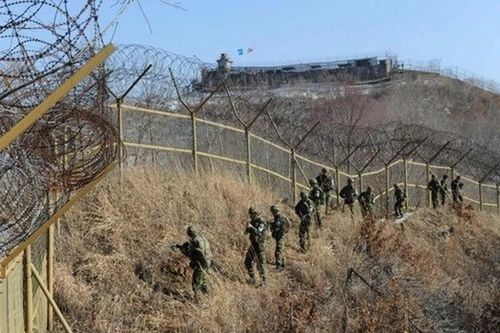Bán đảo Triều Tiên liên tục 'tăng nhiệt', pháo binh Bình Nhưỡng gần biên giới với Seoul sẵn sàng khai hỏa