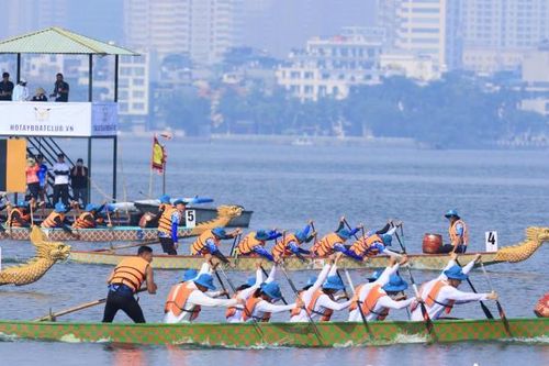 Sôi động Giải Bơi chải Thuyền rồng Hà Nội mở rộng năm 2024