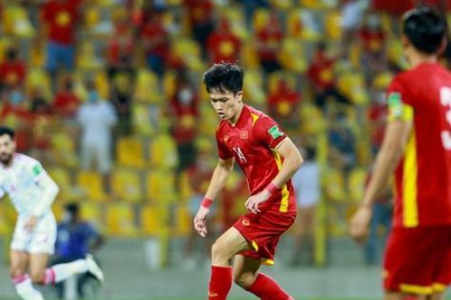 Ánh hào quang và bản hợp đồng 'bom tấn'