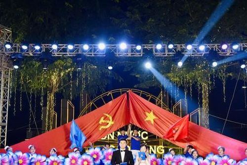 Sôi nổi chương trình 'Tôi yêu Tổ quốc tôi' ở Cao Bằng