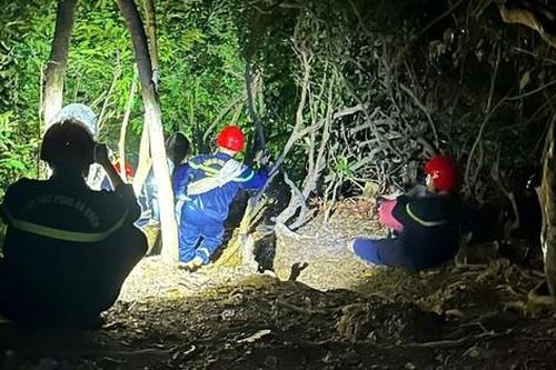 Giải cứu hai nữ du khách đi lạc ở bán đảo Sơn Trà