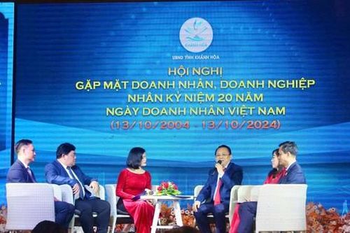 Khánh Hòa 'trải thảm đỏ' chào mời doanh nghiệp