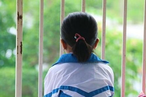 Kỷ luật 3 giáo viên ở Hà Nội vì nữ sinh lớp 5 bị đánh rách mặt ngay tại trường