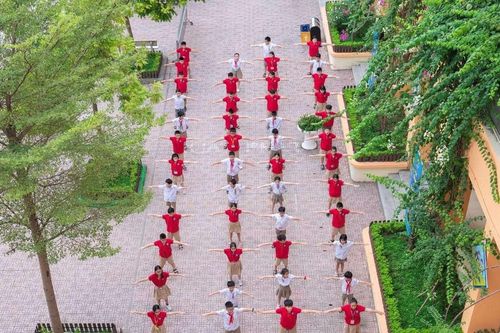 Công an thông tin vụ nữ sinh lớp 5 ở Hà Nội bị đánh rách mặt ngay tại trường