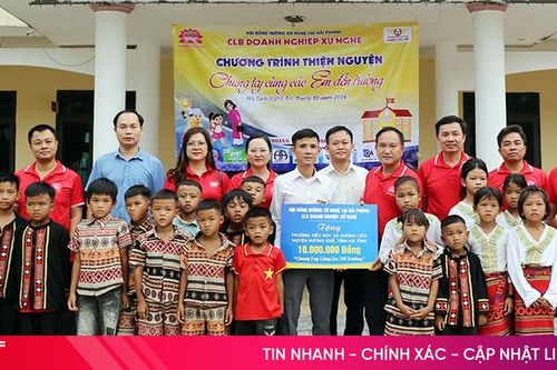 Doanh nghiệp xứ Nghệ tại Hải Phòng 'Chung tay cùng các em tới trường'
