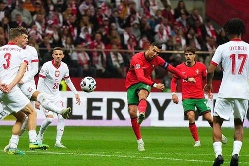 Bồ Đào Nha đè bẹp Ba Lan, Ronaldo tiếp tục làm nên điều khó tin