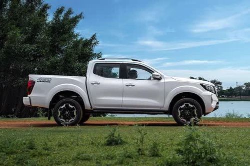 Bảng giá xe Nissan tháng 10/2024