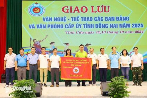 Giao lưu văn nghệ - thể thao nhân kỷ niệm Ngày truyền thống các ban Đảng và văn phòng cấp ủy Huyện ủy Tân Phú xếp hạng nhất toàn đoàn giao lưu văn hóa - thể thao các Ban Đảng và Văn phòng cấp ủy năm 2024