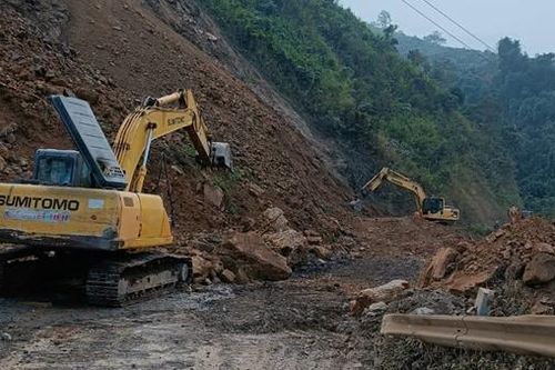 Sạt lở nghiêm trọng tại huyện Mường Chà