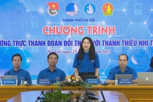 Chủ tịch UBND thành phố Hà Nội đối thoại với thanh niên