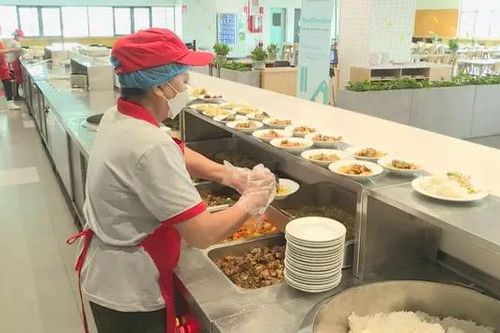 Bộ GD&ĐT chỉ đạo giám sát chặt chẽ bếp ăn trường học