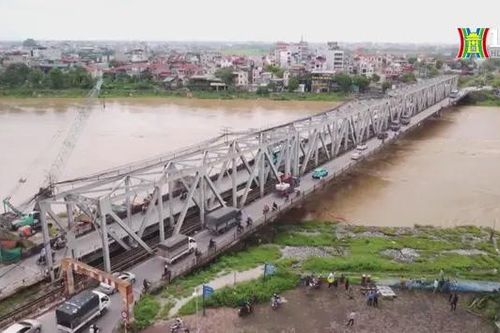 Lập chốt xử lý xe quá tải qua cầu Đuống