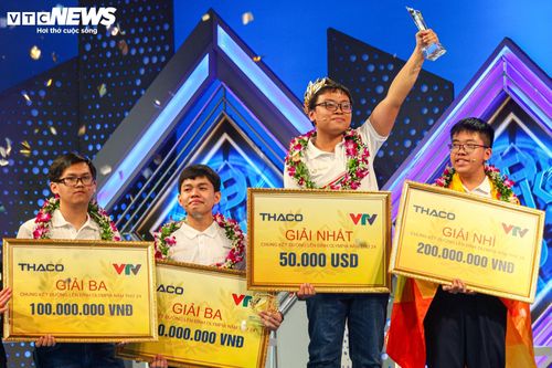 Quán quân Đường lên đỉnh Olympia 2024 chia sẻ chiến thuật giành vòng nguyệt quế