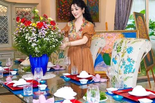 Giáng My trang hoàng biệt thự 1.000 m2 mở tiệc đãi bạn bè, hé lộ cuộc sống độc thân yên bình trong biệt thự sang