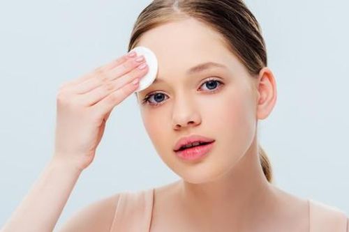 Các bước chăm sóc da cơ bản cho tuổi dậy thì