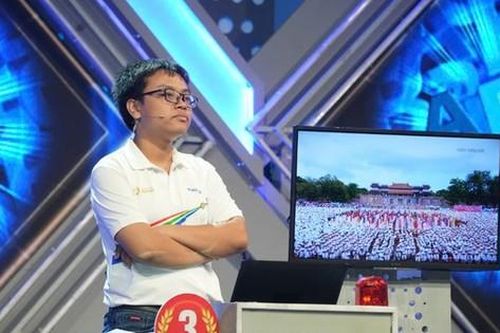 Netizen bảo vệ Quán quân Olympia 24 Phú Đức giữa tranh cãi cú nhấn chuông cuối