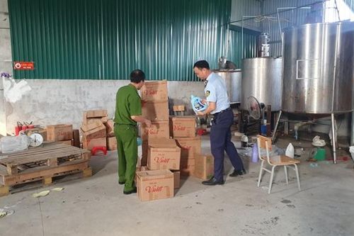 Khởi tố 2 vụ án hình sự liên quan đến sản xuất hàng giả và xâm phạm quyền sở hữu công nghiệp