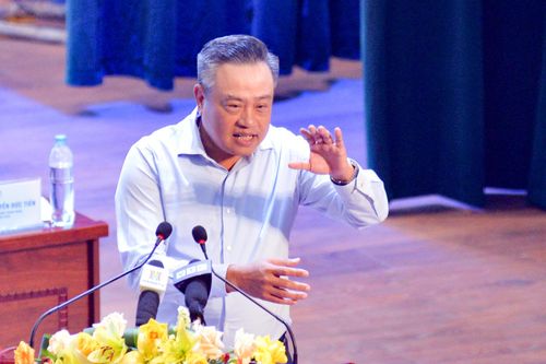 Chủ tịch Hà Nội đối thoại thẳng thắn với thanh niên Thủ đô
