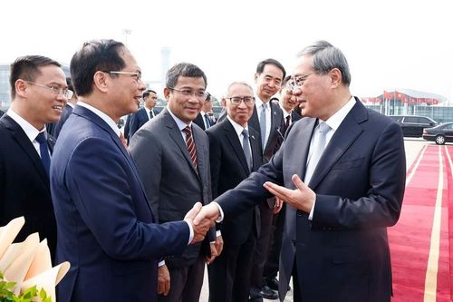 Thủ tướng Trung Quốc kết thúc tốt đẹp chuyến thăm chính thức Việt Nam