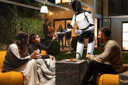 Elon Musk bị tố ăn cắp thiết kế robot